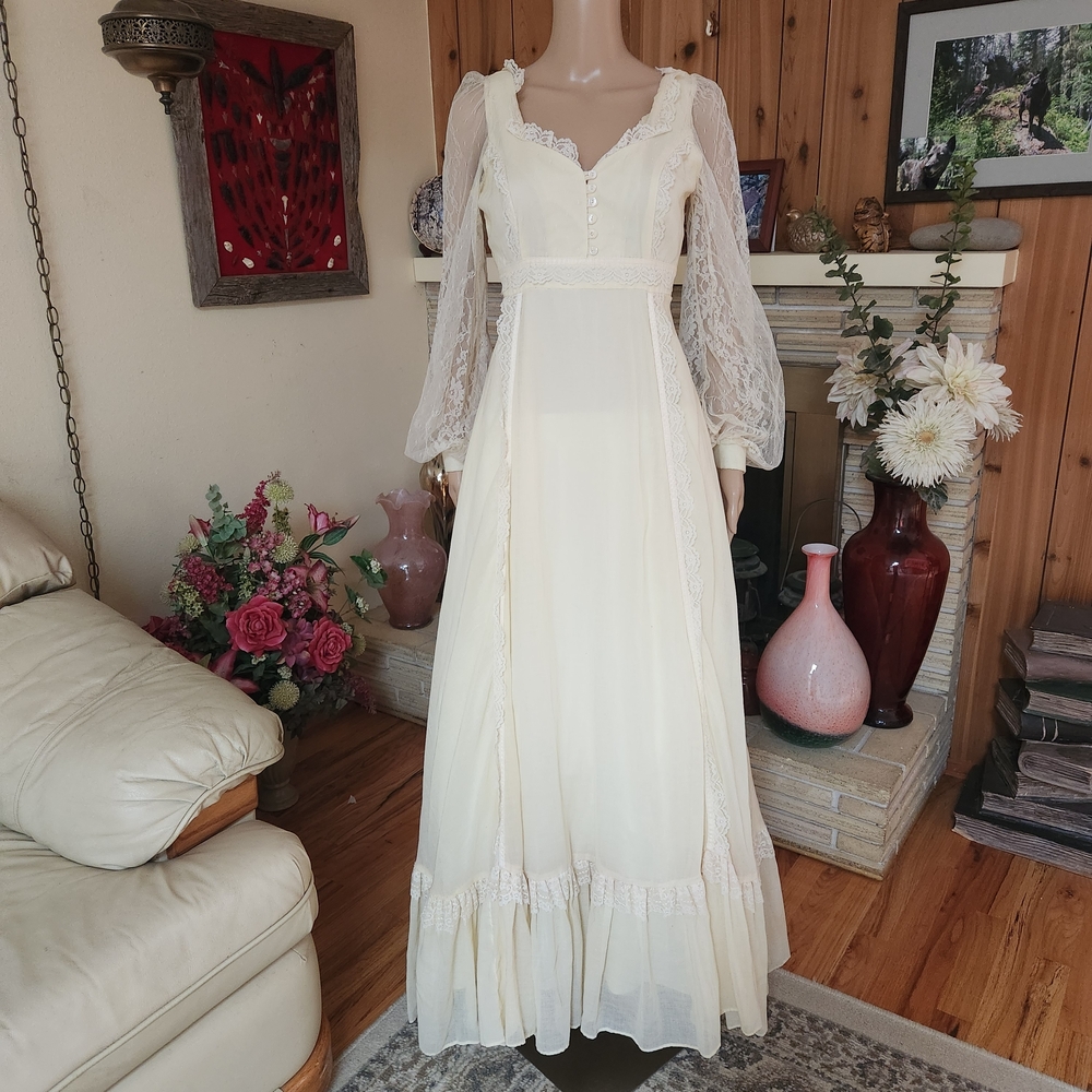 Vintage Gunne Sax Size 11 Ivory Lace Prairie Dress | Romantic 70s Boho Gown
